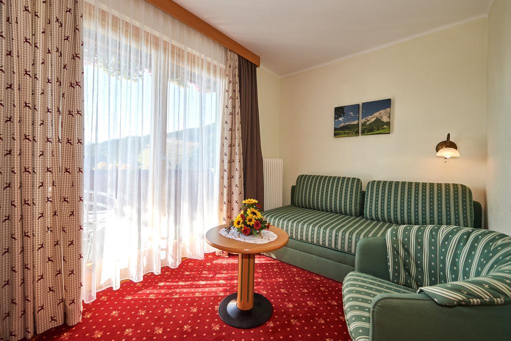 Hotel Jagdhof Ramsau am Dachstein Ngoại thất bức ảnh